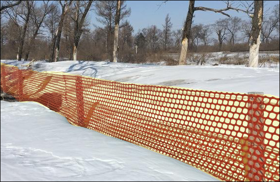 Orange Plastic Snow Barrier Fence