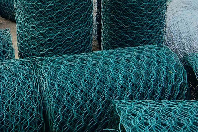 plastic coated hexagonal netting