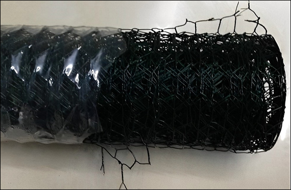 18 Gauge Vinyl Coated Chicken Wire Netting Mesh Rolls Black Color